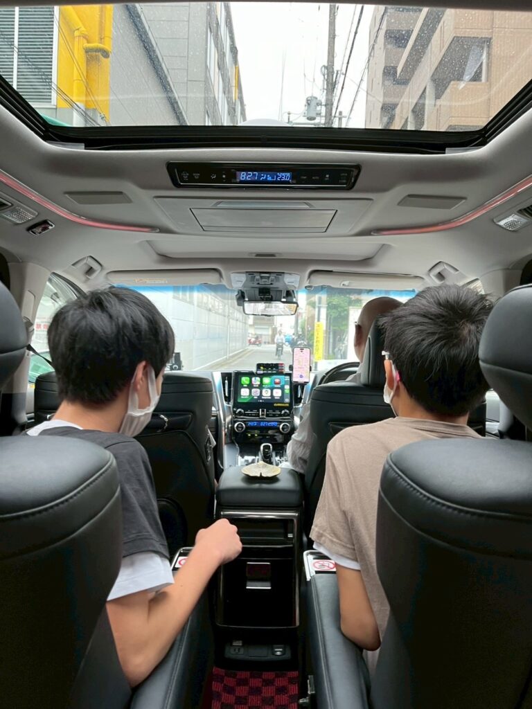 修学旅行　班行動スタート