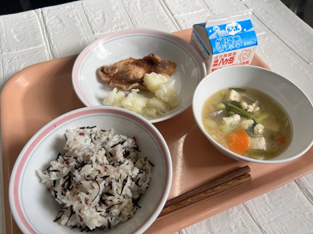 今日はＧ組マラソン大会応援献立です！