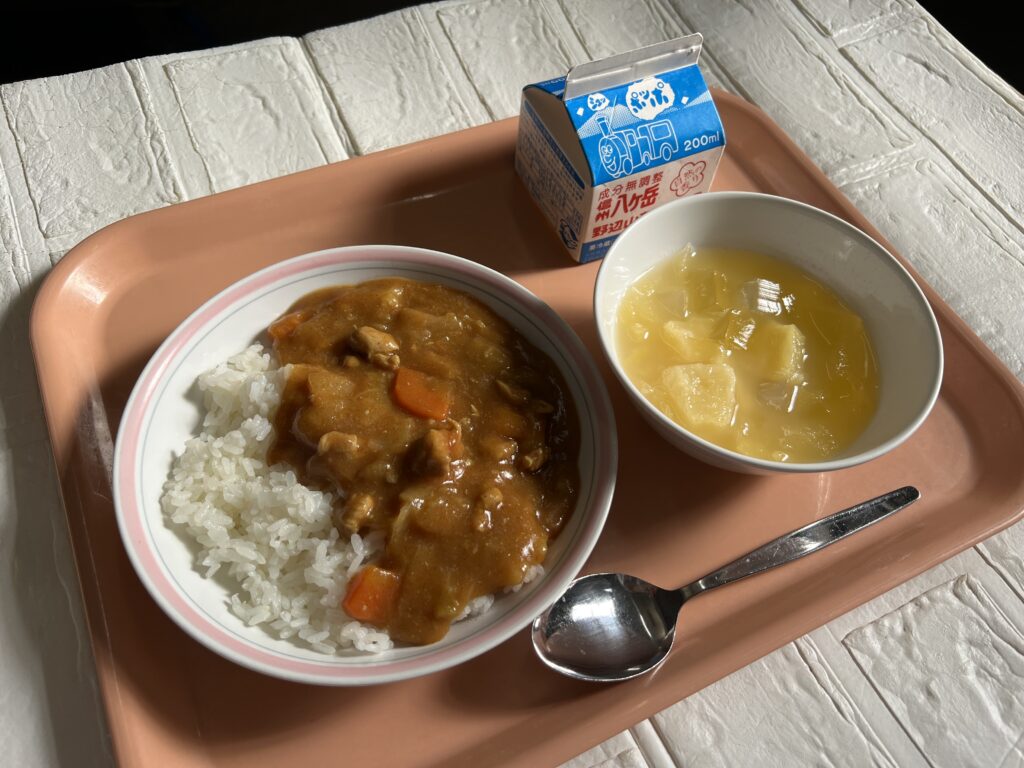 今日はカレーの日！！